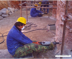 植筋加固-2009年10月鄂尔多斯大道桥植筋加固工程